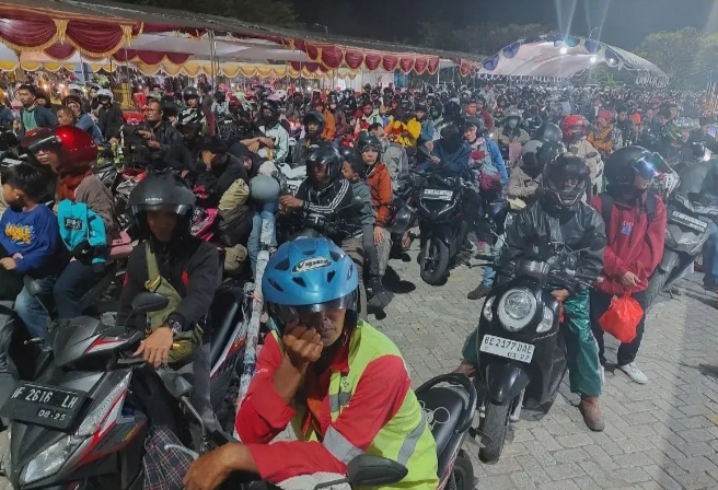 Antrian Pemudik Sepeda Motor (Foto: TIMESLINES INEWS/Heru Nurhadiyansyah)