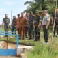 Brigjen TNI Ayi Supriatna, S.I.P., M.M., melakukan peninjauan langsung terhadap hasil proyek optimasi lahan rawa di wilayah Kodim 0104/Aceh Timur. Dalam kegiatan yang berlangsung pada Senin (19 Agustus 2024) 