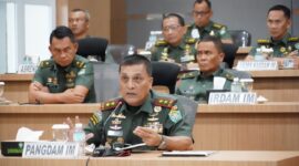 Mayor Jenderal TNI Niko Fachrizal, M.Tr. (Han), menghadiri Rapat Rencana Pelaksanaan Kegiatan Forum Evaluasi Kepala Staf Angkatan Darat Selasa (27/08/2024).
