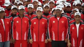 Mayor Jenderal TNI Niko Fahrizal, M.Tr.(Han)., menghadiri acara pelepasan kontingen Aceh untuk Pekan Olahraga Nasional (PON) XXI 2024 Aceh-Sumut, yang berlangsung meriah di Gedung Komite Olahraga Nasional Indonesia (KONI) Aceh, Kota Banda Aceh, pada Rabu (28/08/24) sore. 