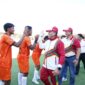 Mayor Jenderal TNI Niko Fahrizal, M.Tr. (Han), bersama Kapolda Aceh, Irjen Pol. Achmad Kartiko, S.I.K., M.H., menghadiri acara kick-off yang menandai dimulainya cabang olahraga sepak bolaMinggu (01/09/2024).