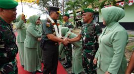 Kedatangan Pangdam IM beserta Ketua Persit KCK Daerah IM disambut oleh Komandan Yonif (Danyonif) 117/Ksatria Yudha, Letkol Inf Super Maljuna Kembaren, SE., beserta istri dan para prajurit serta Persit Yonif 117/KY.Selasa (03/09/24).
