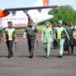Dalam kunjungan kerja ini, Pangdam IM turut didampingi oleh sejumlah pejabat penting dari Kodam Iskandar Muda, termasuk Asisten Perencanaan (Asrendam IM), Kolonel Inf Agus Setiandar, S.I.P., M.H., beserta istri, Sabtu (21/09/2024).