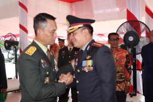 Kapolresta Banda Aceh, Kombes Pol Fahmi Irwan Ramli turut menghadiri upacara yang berlangsung di Lapangan Blang Padang, Banda Aceh, Sabtu (05/10/2024).