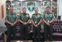 Mayor Jenderal TNI Niko Fahrizal, M.Tr. (Han)., menerima Audiensi dan silaturahmi dari Perwira Pembantu Utama III/Pembinaan Tenaga Manusia Staf Personalia Angkatan Darat (Paban III/Binteman Spersad) Kolonel Inf Aji Mimbarno, S.A.P.,
