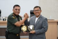  Mayor Jenderal TNI Niko Fahrizal, M.Tr.(Han), menerima kunjungan kerja Ketua Tim Komisi I DPR RI, Dr. H. Ahmad Heryawan, Lc., M.Si., beserta rombongan di wilayah Provinsi Aceh. 