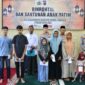 Kapolres Pidie Jaya  Foto Bersama Anak Yatim selesai  kegiatan Pembinaan Rohani dan Mental (Binrohtal)  Yasinan, Tahlilan dan Santunan Anak Yatim , di Mushalla Mapolres Kamis, 20 Februari 2025. (foto.ist)