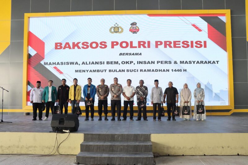 Kapolda Aceh Serahkan 3.450 Paket Sembako dan Daging Meugang dalam Baksos Polri Presisi