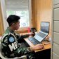  personel Satgas Military Police Unit (MPU) TNI Kontingen Garuda XXV-P/UNIFIL melaksanakan kegiatan pembuatan laporan kasus investigasi yang dilakukan oleh Tim Force Provost Marshall. proses penyusunan laporan tersebut. Senin (3/2/2025).