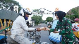  Komando Daerah Militer Iskandar Muda kembali menunjukkan kepedulian sosialnya melalui program rutin “Jumat Berkah” dengan membagikan 217 paket makanan siap saji kepada masyarakat di Kota Banda Aceh dan sekitarnya, Jumat (7/2/2025).