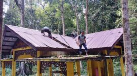  Komandan Korem 012/Teuku Umar (Danrem 012/TU), untuk merenovasi sejumlah fasilitas di Kompleks Makam Pahlawan Nasional Teuku Umar yang terletak di Desa Mugo Rayeuk, Kecamatan Panton Reu, Kabupaten Aceh Barat 23/2/2025