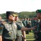  Mayor Jenderal TNI Niko Fahrizal, M.Tr.(Han)., memimpin upacara penyerahan tugas Satuan Pemukul Kodam (PMK) Yonif 117/Ksatria Yudha serta alih komando dan kendali (alih kodal) Batalyon Komposit Pasukan Reaksi Cepat Penanggulangan Bencana (PRCPB) Kodam IM di Banda Aceh, Senin (24/2/25).