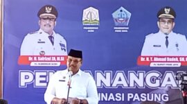 Pj. Gubernur Aceh, Dr. H. Safrizal ZA, M.Si, Luncurkan program pencanangan Aceh Eliminasi Pasung di Pendopo Bupati Pidie Jaya, Jumat, 7 Februari 2025.Foto.( Jurnalis TLii)