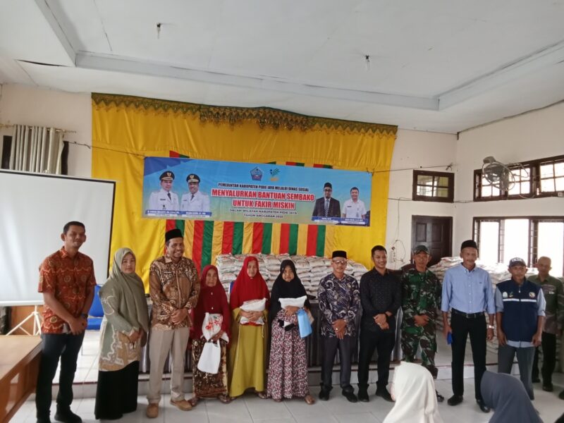 Wakil Bupati Pidie Jaya Hasan Basri, ST, MM di dampingi Kabid Rehsos, Muslem, S.Ag. Kabag Prokopim, Reza Andika, dan Muspika Setempat, Kamis, (27-03-2025) foto Jurnalis TLii.