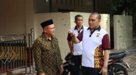 Polres Aceh Tamiang Bersihkan 13 Masjid dalam Bakti Sosial Ramadan