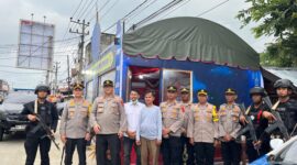 Kapolda Aceh, Irjen Pol. Dr. Achmad Kartiko, S.I.K., M.H., melakukan kunjungan kerja ke Pos Pelayanan dan Pos Pengamanan Operasi Ketupat Seulawah 2025 di wilayah hukum Polres Pidie Jaya, Rabu (26/3/2025). 