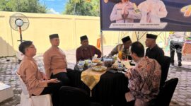 Kapolres Pidie Jaya AKBP Ahmad Faisal Pasaribu, S.H., S.I.K., M.H., bersama jajaran Pemkab Pidie Jaya menggelar Halal Bi Halal yang penuh kehangatan di Rumah Dinas Kapolres Pidie Jaya pada Kamis, (03/04/2025)