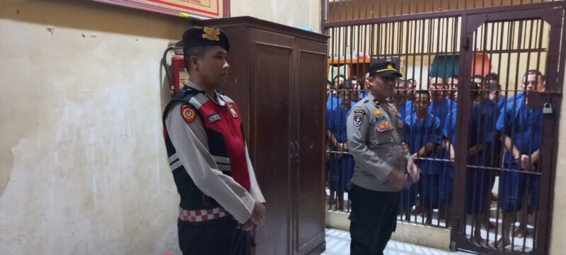 Bentuk Pengawasan, Personil Piket Polresta Banda Aceh Cek Kondisi Tahanan 