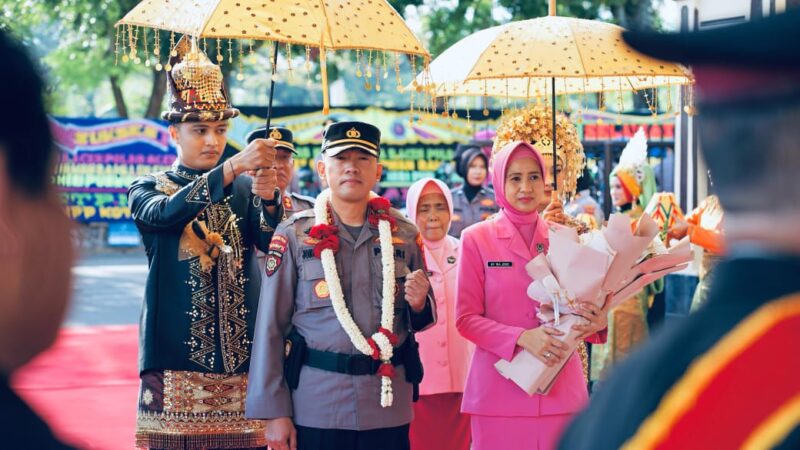Kapolresta Banda Aceh Resmi Berganti, Kombes Pol Fahmi Irwan Ramli Serahkan Tugas kepada Kombes Pol Joko Heri Purwono