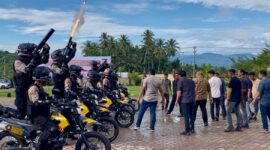 Polres Pidie Jaya melaksanakan latihan Sistem Pengamanan Kota (Sispamkota) pada Rabu pagi, 30 April 2025,  di Lapangan Apel Mapolres Pidie Jaya.