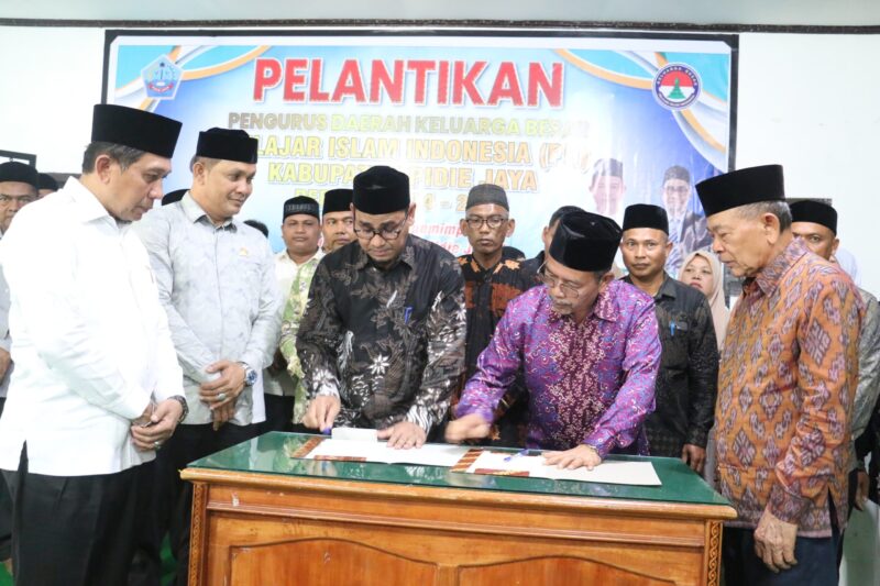 Pengurus Daerah Keluarga Besar Pelajar Islam Indonesia (KB PII) Kabupaten Pidie Jaya periode 2024-2028 secara resmi dilantik pada Kamis, (1/5/2025) di Aula MPU Pidie Jaya.foto Ist.