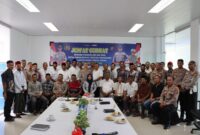 Dalam upaya memperkuat komunikasi serta membangun kolaborasi lintas sektoral, Polres Pidie Jaya kembali melaksanakan program Jum’at Curhat Presisi pada Jumat, 2 Mei 2025.Foto.Ist.