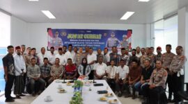 Dalam upaya memperkuat komunikasi serta membangun kolaborasi lintas sektoral, Polres Pidie Jaya kembali melaksanakan program Jum’at Curhat Presisi pada Jumat, 2 Mei 2025.Foto.Ist.