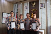 Peringati Harkitnas ke 117, Kapolresta Banda Aceh Berikan Penghargaan Untuk Personel Polisi Teladan