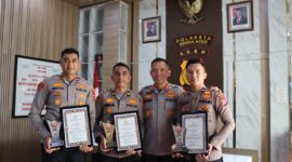 Peringati Harkitnas ke 117, Kapolresta Banda Aceh Berikan Penghargaan Untuk Personel Polisi Teladan