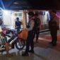  Dalam rangka menjaga situasi kamtibmas tetap kondusif, Polres Poso menggelar patroli gabungan skala besar di wilayah Kota Poso dan sekitarnya pada Kamis (22/5/2025) malam.
