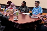  Kantor Wilayah Kementerian Hukum dan HAM Sulawesi Tengah (Kemenkumham Sulteng) terus menunjukkan komitmennya dalam mendorong terciptanya tata kelola regulasi yang efektif dan responsif di daerah. Kali ini, sinergi diperkuat bersama Pemerintah Kabupaten Poso melalui kegiatan Analisis dan Evaluasi (Anev) Produk Hukum Daerah.