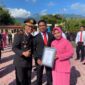 Momen Hari Lahir Pancasila, Kapolres Gayo Lues Beri Penghargaan kepada Istri Personel Berprestasi