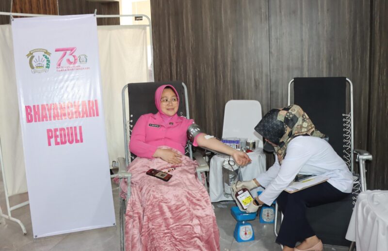 Polda Aceh Gelar Donor Darah pada Puncak Bakti Kesehatan Serentak Hari Bhayangkara ke-79