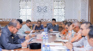 WABUP PIDIE JAYA PIMPIN RAKOR PENGENDALIAN INFLASI DAERAH   TAHUN 2025