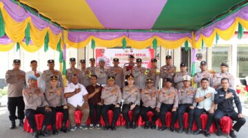 Kapolres Pidie Jaya dan Bhayangkari Perkuat Pelayanan Publik Melalui Kunjungan ke Dua Polsek