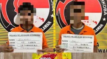 SATUAN RESERSE NARKOBA POLRES PELABUHAN BELAWAN TANGKAP PENGEDAR DAN PENGGUNA NARKOTIKA DI KOMPLEK UKA KELURAHAN TERJUN