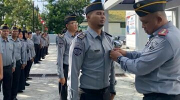 Bapas Palangka raya Gelar Apel Pagi, Sematkan Kenaikan Pangkat Dan Penghargaan Pegawai Terbaik