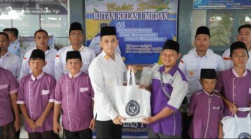 Implementasi 13 Program Akselerasi Rutan Kelas I Tanjung gusta Medan Bagikan Bansos
