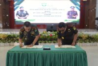 Mayor Jenderal TNI Niko Fahrizal, M.Tr.(Han), dan Kepala Kejaksaan Tinggi Aceh Bapak Yudi Triadi, S.H., M.H, serta disaksikan oleh para pejabat utama dari Kodam IM maupun Kejati Aceh. Kamis (24/7/25)