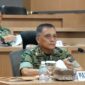 Mayor Jenderal TNI Niko Fahrizal, M.Tr.(Han), mengikuti kegiatan Video Conference (Vicon) yang diselenggarakan oleh Markas Besar Tentara Nasional Indonesia (Mabes TNI) dalam rangka pembentukan Satuan Tugas (Satgas) Gugus Tugas Kedaulatan Pangan TNI. Jumat (25/7/25)