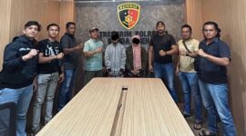 Polisi Tangkap Wanita Paruh Baya Pencuri Uang yang Menyamar Sebagai Pemulung
