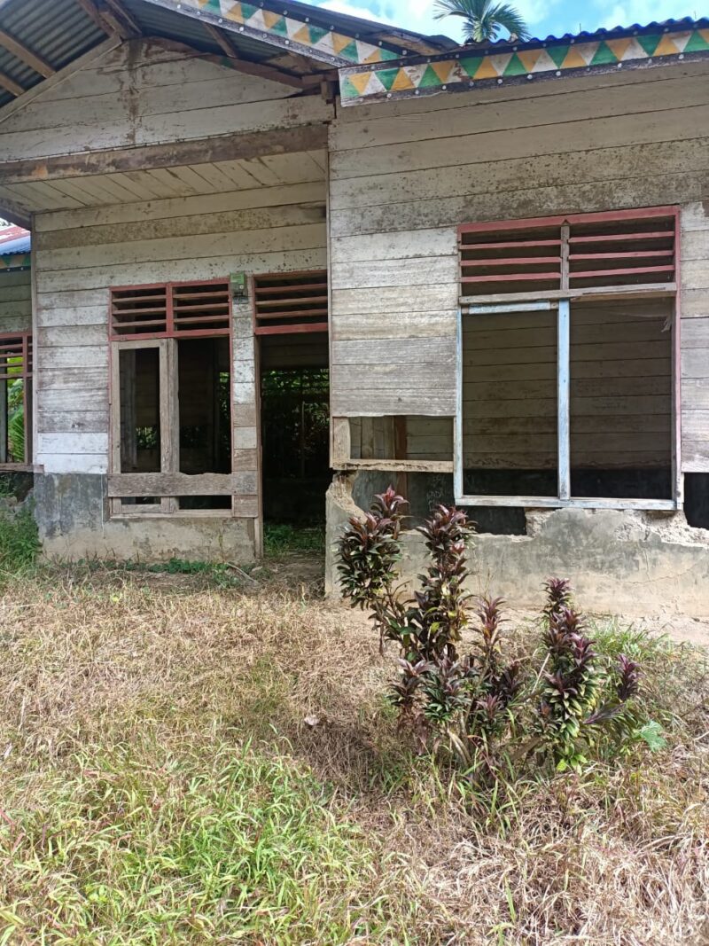kondisi Perumahan Guru SDN 8 Pining Lesten