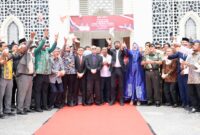Gubernur Aceh Muzakir Manaf, bersama Wakil Gubernur Aceh, Fadhlullah, S.E., dalam Peringatan 2 Dekade (20 Tahun) Damai Aceh Di BMA, Jum'at, 15 Agustus 2025.