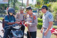 Aksi ini berlangsung pada Rabu (6/8/2025) di Bundaran Simpang Lima, dipimpin langsung oleh Kapolresta Banda Aceh, Kombes Pol Joko Heri Purwono dengan melibatkan Jasa Raharja, serta Satlantas  Polresta.