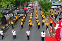  Dalam rangka menyemarakkan HUT Kemerdekaan Republik Indonesia ke-80, Polresta Banda Aceh menggelar kegiatan olahraga bersama masyarakat pada Minggu pagi (10/8/2025).