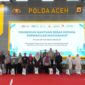 Mayor Jenderal TNI Niko Fahrizal, M.Tr.(Han)., didampingi Kabekangdam IM, Kapendam IM, Pamen Ahli Bidang Ekonomi, serta Waaster Kasdam IM, menghadiri kegiatan Zoom Meeting pelaksanaan Launching Gerakan Pangan Murah Kamis (14/8/2025)