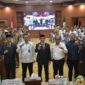 Wagub Aceh, Fadhlullah saat membuka rapat konsolidasi Satgas Kopdes Merah Putih di Banda Aceh, Selasa 2 September 2025.