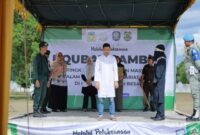Langgar Syariat, Pelaku Mesum dan Judi Dicambuk di Aceh Besar
