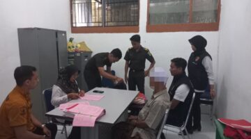 Satreskrim Polres Aceh Selatan Serahkan Dua Tersangka Beserta Barang Bukti ke Kejaksaan