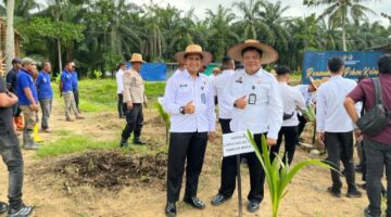 Lapas Kelas IIA Pancur Batu Dukung Program Nasional Penanaman Pohon Kelapa Serentak